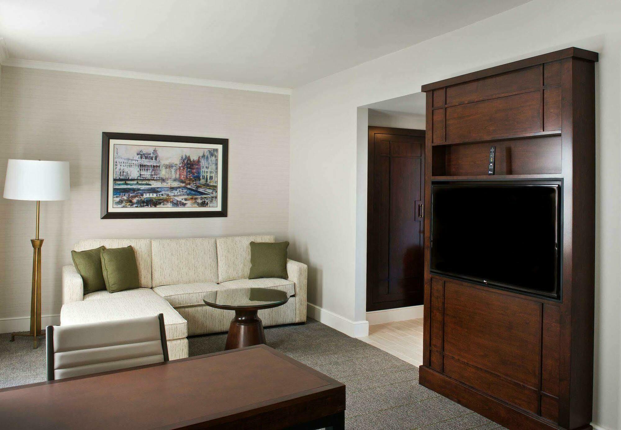 Marriott Syracuse Downtown Hotel Екстериор снимка